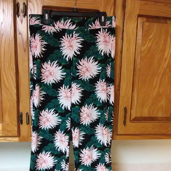 Pants - Karen Kane soft pants NWT tropics print size large L - new with tags